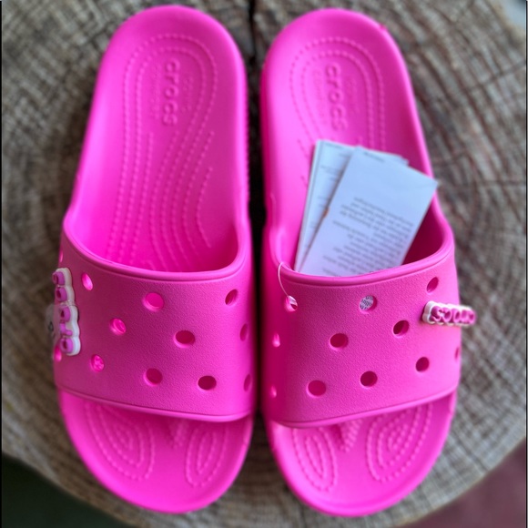 CROCS Shoes - Electric Pink Classic Crocs Slide with logo ♥️♥️♥️♥️♥️♥️